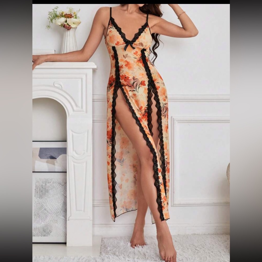 New Inventory 🔥Lace Trim High Slit Hem Sleepwear Dress🔥